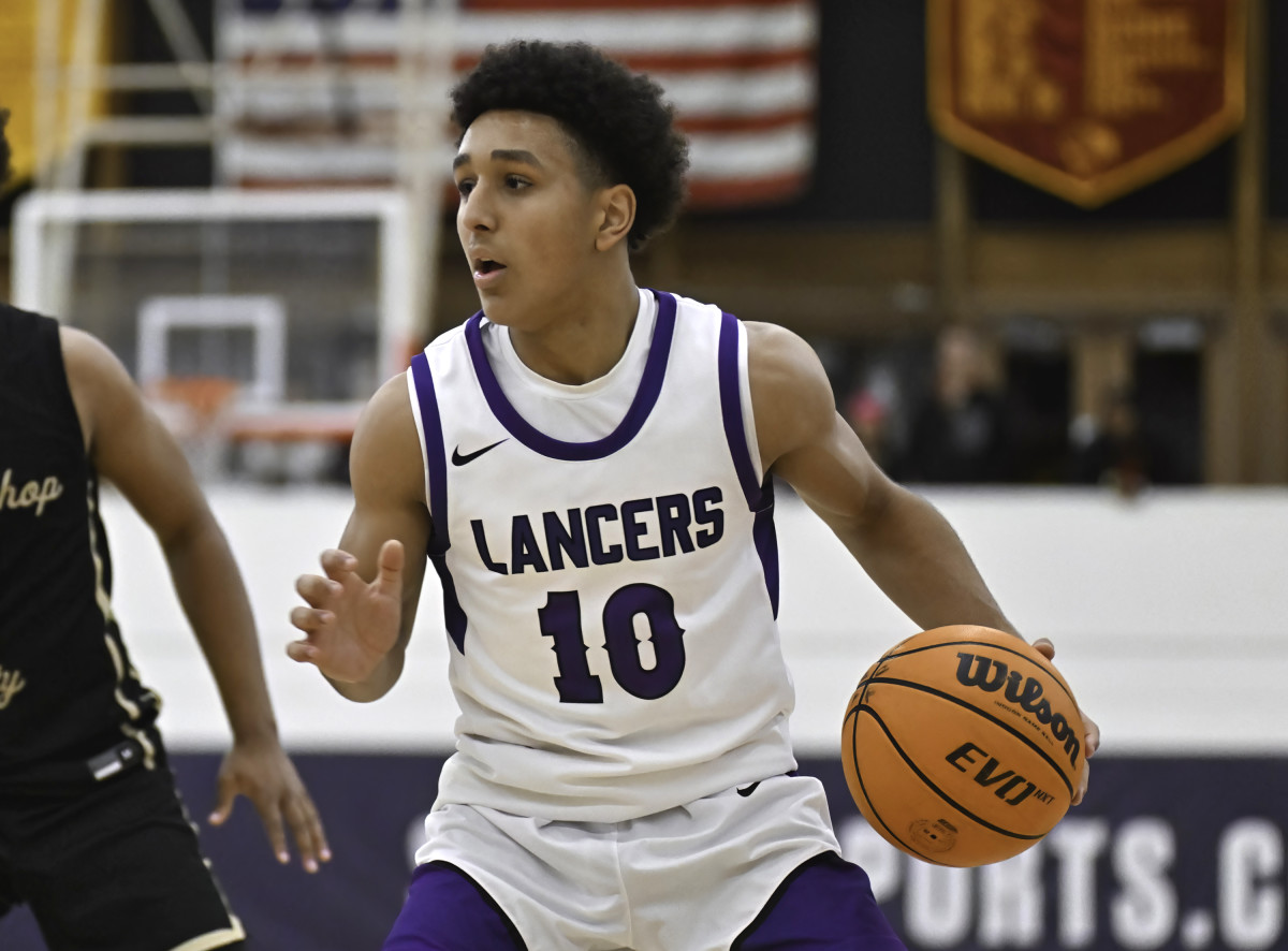 Archbishop Mitty vs Carlsbad Torrey Pines Holiday Classic December 29, 2023 Photo-Justin Fine67